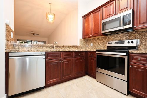 b2-10127 Boca Bnd E, Boca Raton, FL, 33428-5467 | Card Image