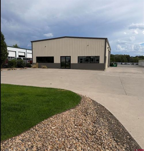 2330 E Main St, Montrose, CO, 81401-3830 | Card Image