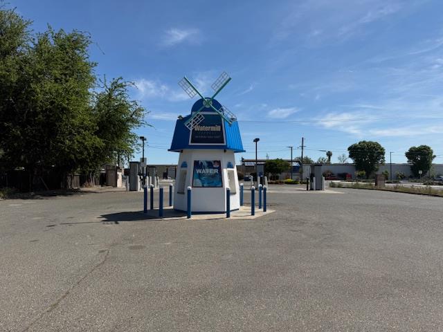 198 5Th St, Gustine, CA 95322