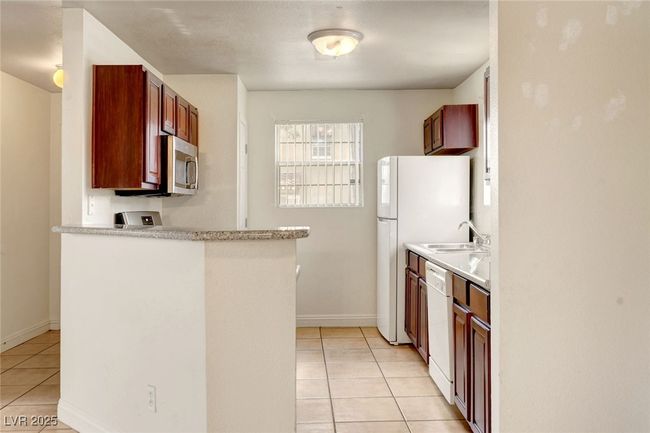 102 - 2801 N Rainbow Blvd, Condo with 2 bedrooms, 2 bathrooms and null parking in Las Vegas NV | Image 14