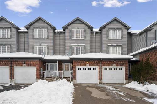 268 Parkvale Dr, Kitchener, ON, N2R1Y7 | Card Image