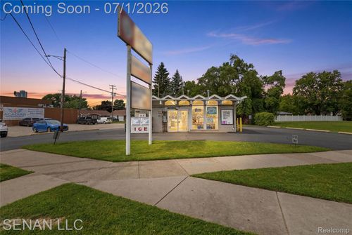 14650 Champaign Rd, Allen Park, MI, 48101-1615 | Card Image