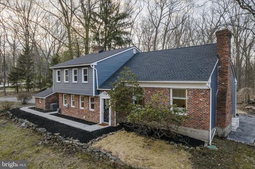 1760 Forge Mountain Dr, PHOENIXVILLE, PA, 19460-4630 | Card Image