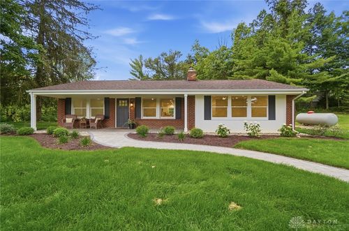 3620 Old Winchester Trl, Xenia, OH, 45385-8740 | Card Image
