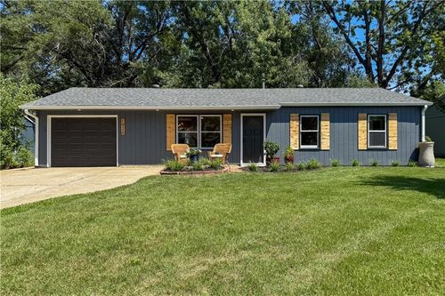 1926 Maple Ln, Lawrence, KS, 66046-3254 | Card Image