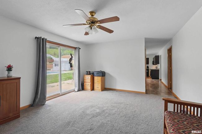 21704 283 Rd Ave, House other with 4 bedrooms, 3 bathrooms and null parking in Le Claire IA | Image 33