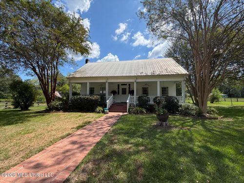 1046 Mullins, Crystal Springs, MS, 39059 | Card Image