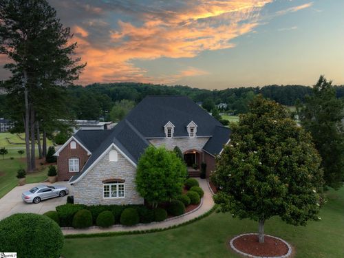 28 Laurelcrest Ln, Travelers Rest, SC, 29690-8188 | Card Image