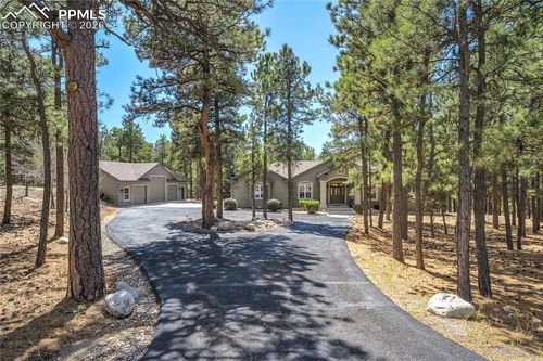 705 Powderhorn Dr, Monument, CO, 80132-8412 | Card Image