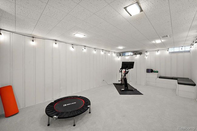 Basement Workout Room | Image 27