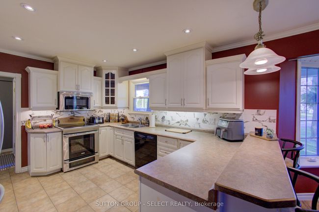 1013 Perth Rd 139, House other with 3 bedrooms, 2 bathrooms and 8 parking in Granton ON | Image 8