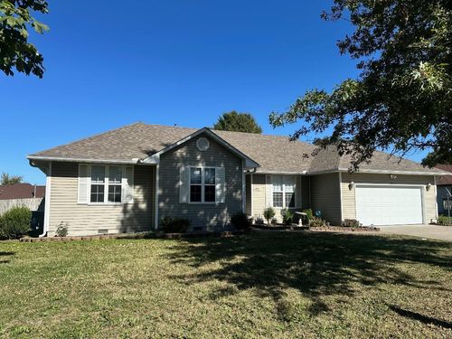 1211 E Airport Dr, Carthage, MO, 64836-7846 | Card Image