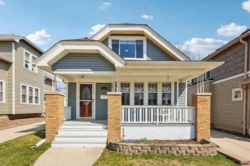 2036 N 84th Street, Wauwatosa, WI, 53226 | Card Image