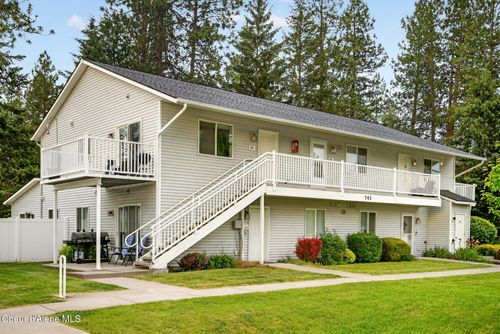 apt-26-743 Whispering Pines, Coeur d'Alene, ID, 83815 | Card Image