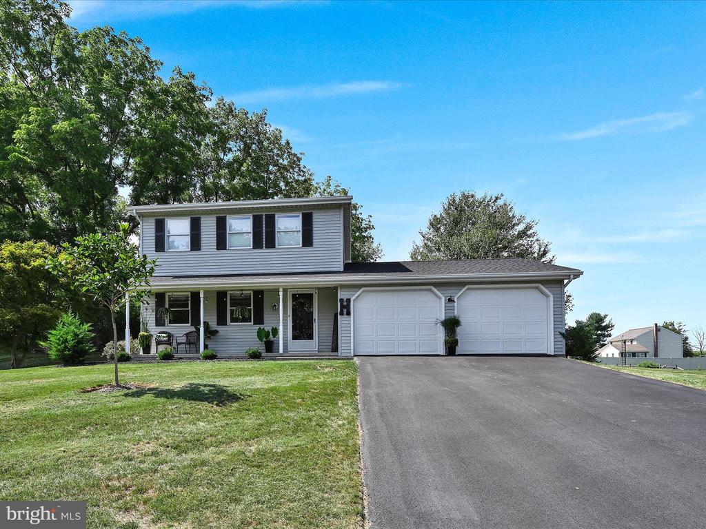 Duquesne Dr, Lebanon, PA 17042
