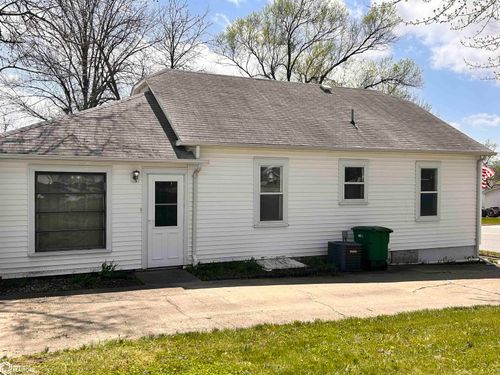 403 S Washington St, Bloomfield, IA, 52537-1957 | Card Image