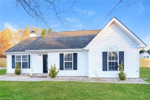 100 Hammond Dr, Greensboro, NC, 27406-8146 | Card Image