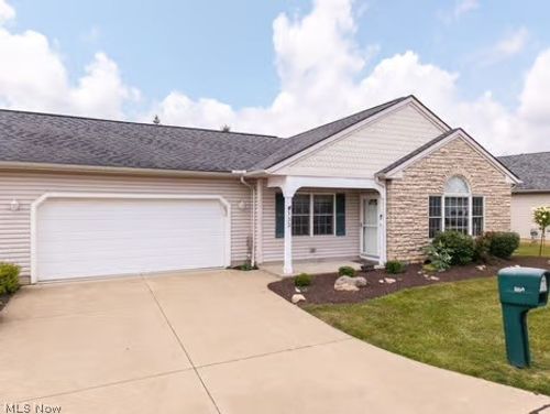 132 Arrow Ct, Elyria, OH, 44035-8740 | Card Image