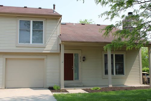 6034 Sawmill Woods Dr, Fort Wayne, IN, 46835-8706 | Card Image