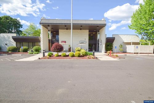 215-1900 Hines (215) St Se, Salem, OR, 97302 | Card Image