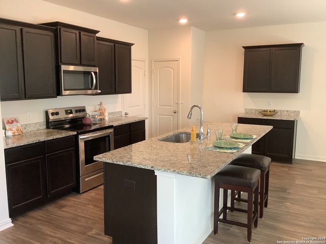 7502 Anchor Cyn, House other with 4 bedrooms, 3 bathrooms and null parking in San Antonio TX | Image 4
