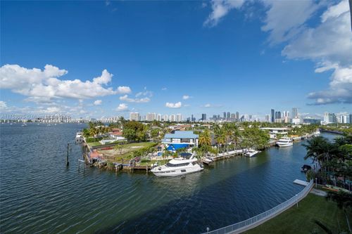 apt-605-2841 Ne 163rd St, North Miami Beach, FL, 33160-4406 | Card Image