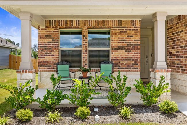 View of covered porch | Image 9