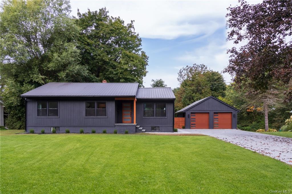 Benner Rd, Red Hook, NY 12571