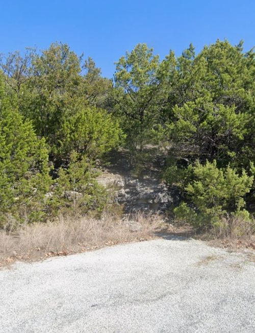 9 Sioux Ln, Holiday Island, AR, 72631-5052 | Card Image