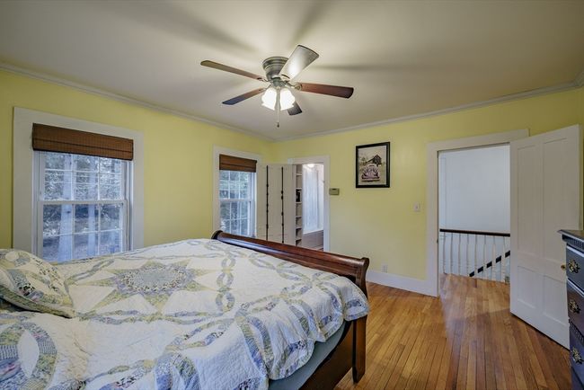 8 Wright St, House other with 4 bedrooms, 2 bathrooms and 2 parking in Easthampton MA | Image 18