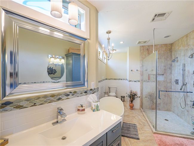 1170 S Virginia St, House other with 4 bedrooms, 4 bathrooms and null parking in Port Lavaca TX | Image 28