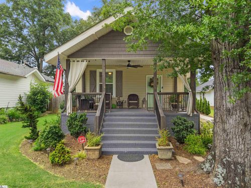 109 Ladson St, Greenville, SC, 29605-4042 | Card Image