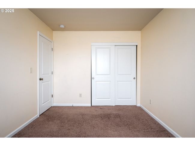 15264 Se Eckert Ln, House attached with 3 bedrooms, 3 bathrooms and 1 parking in Damascus OR | Image 23