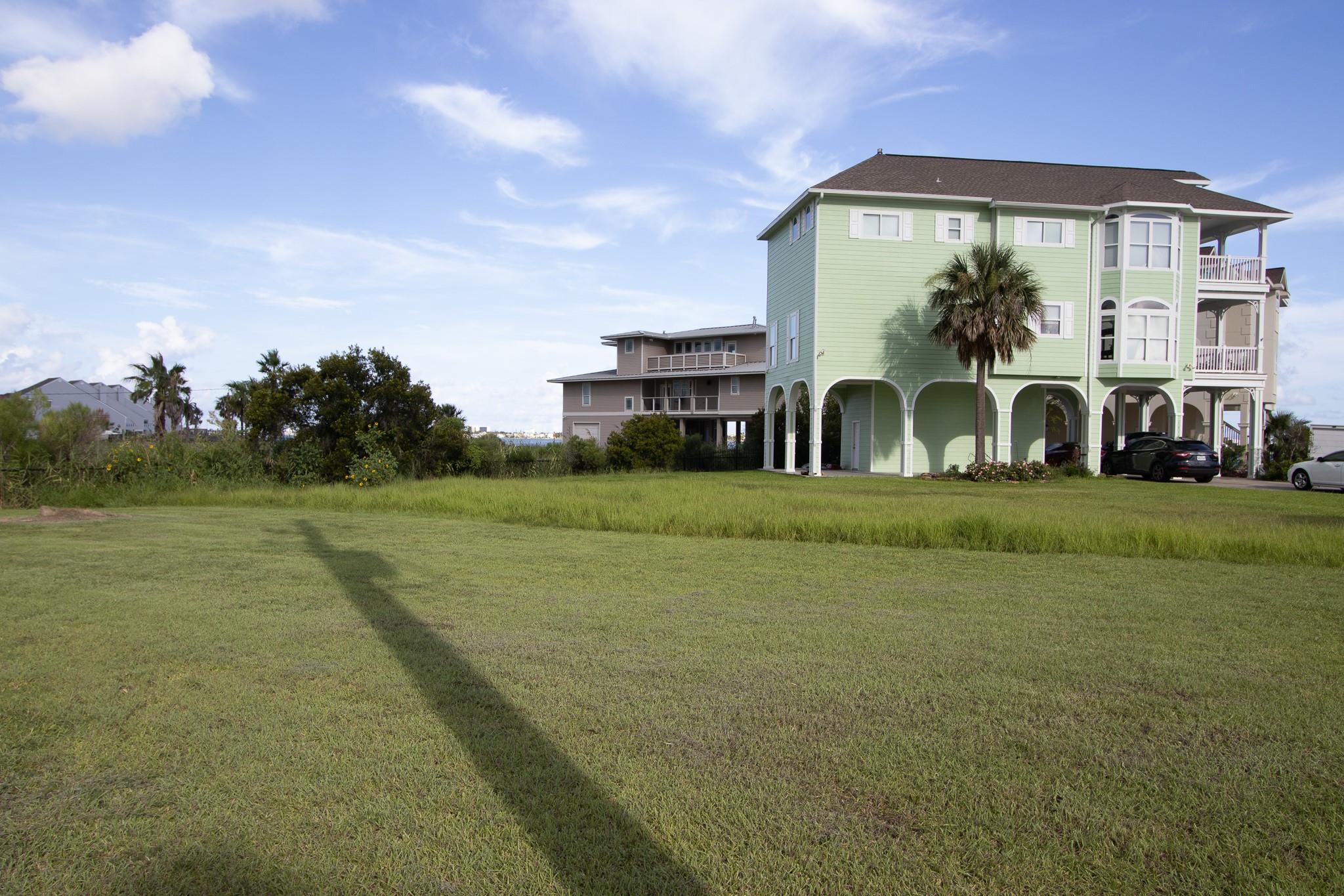 Land in Galveston 5