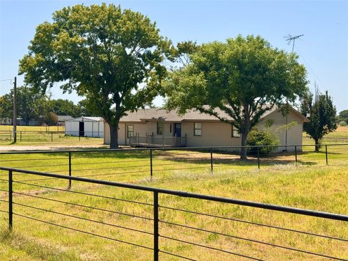 207 County Road 3214, Bridgeport, TX, 76426-6523 | Card Image