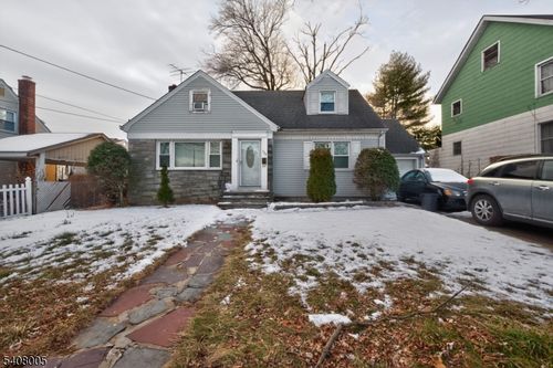 736 Vivian Ter, Union, NJ, 07083-7124 | Card Image