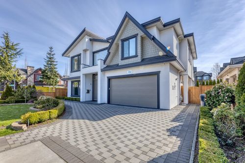 7102 Bridge St, Richmond, BC, V6Y2S7 | Card Image