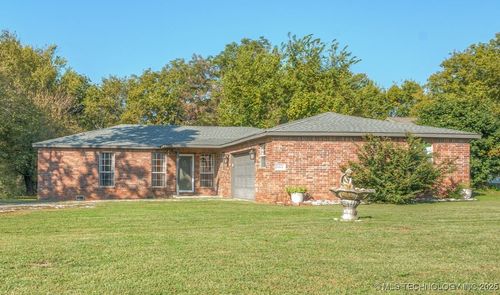 614 N 13th St, Collinsville, OK, 74021-2131 | Card Image