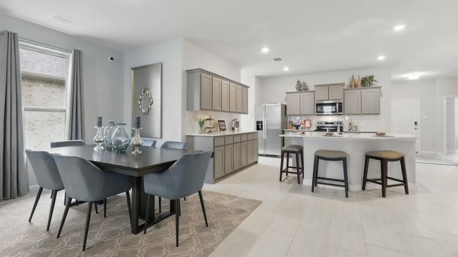 728 Amber Fields Drive, House other with 4 bedrooms, 3 bathrooms and null parking in Denton TX | Image 10