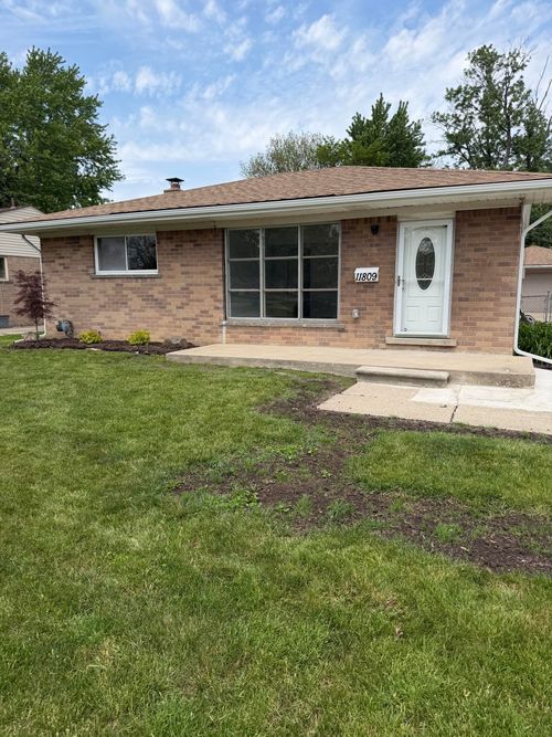 11809 Mckinley Dr, Warren, MI, 48089-1282 | Card Image