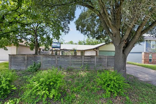 1213 Dunstan Dr, Austin, TX, 78745-4960 | Card Image