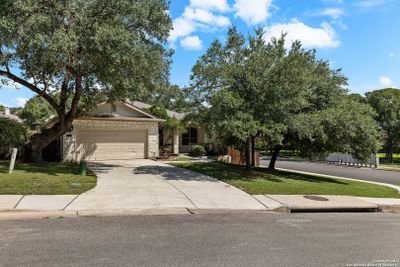 797 San Gabriel Loop, House other with 3 bedrooms, 2 bathrooms and null parking in New Braunfels TX | Image 3