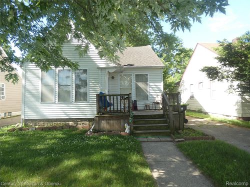 136 E Rundell St, Pontiac, MI, 48342-1477 | Card Image