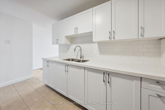 301 - 1155 Goodfellow Rd, Home with 3 bedrooms, 1 bathrooms and 1 parking in Peterborough ON | Image 14