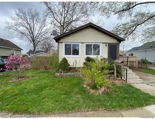 2741 Burdette St, Ferndale, MI, 48220-1020 | Card Image