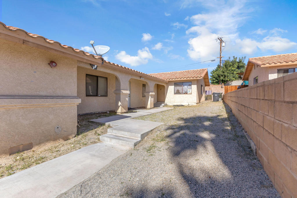 Residential Income in Desert Hot Springs