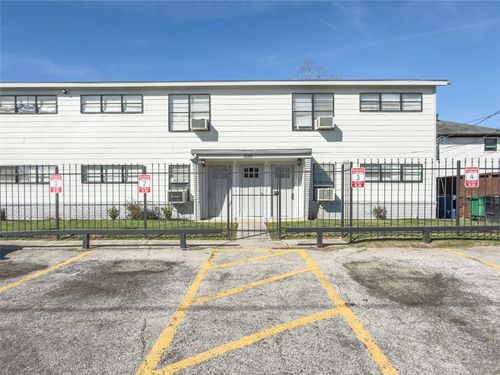 apt-2-5010 Ennis St, Houston, TX, 77004-6150 | Card Image