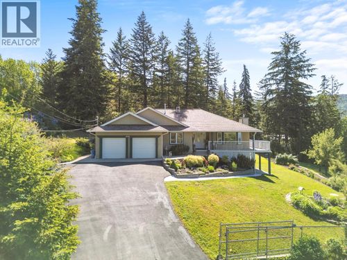 7775 Chew Rd, Vernon, BC, V1B3N6 | Card Image