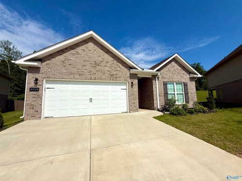 4018 Rockland Cir Se, Owens Cross Roads, AL, 35763-3512 | Card Image