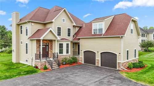 43 Pheasant Way, Lansing, NY, 14850 | Card Image